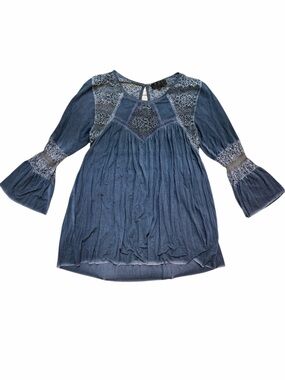 POL Lace Yoke Peasant Top in Dusty Blue-Gray Sz M